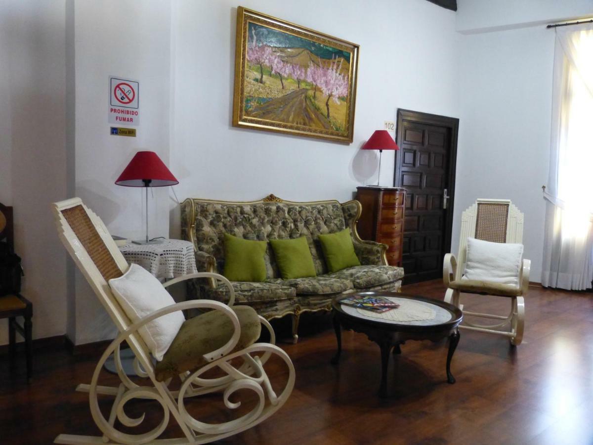 Hotel Del Arbol Шатіва Екстер'єр фото
