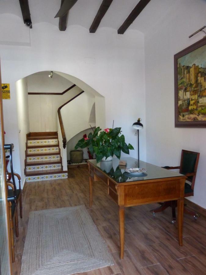 Hotel Del Arbol Шатіва Екстер'єр фото